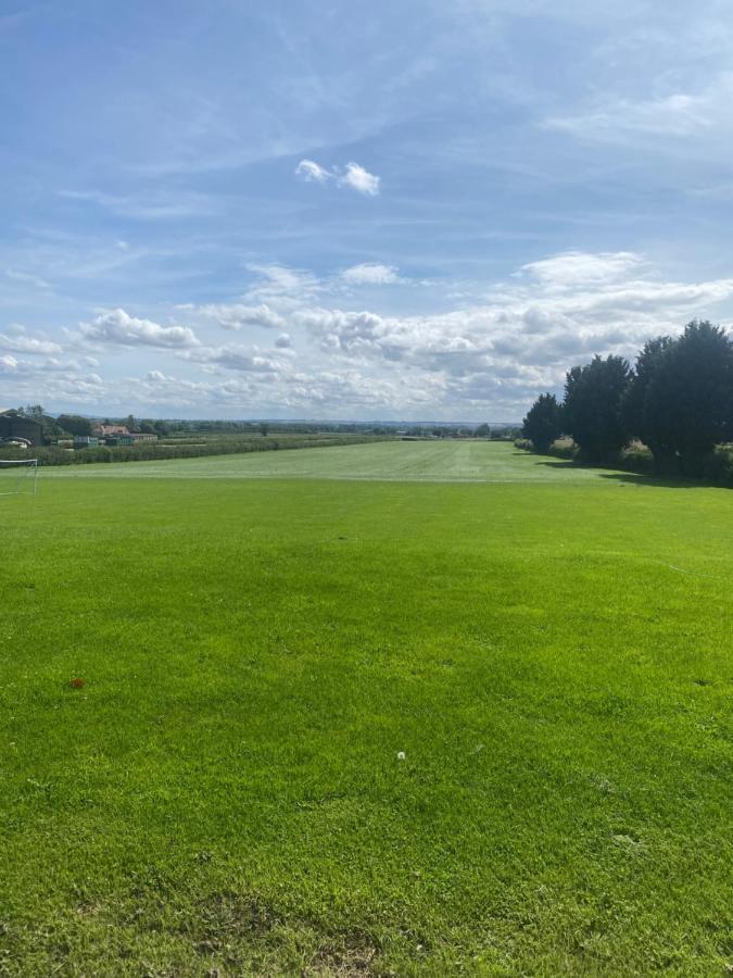 Boundary Farm Villa Middleton  Dış mekan fotoğraf